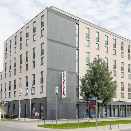Hampton By Hilton Frankfurt City Centre-2